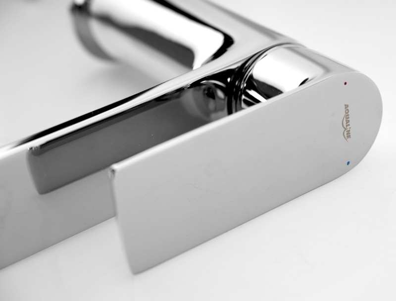 Stojánková umyvadlová baterie s bidetovou sprchou, chrom SK401