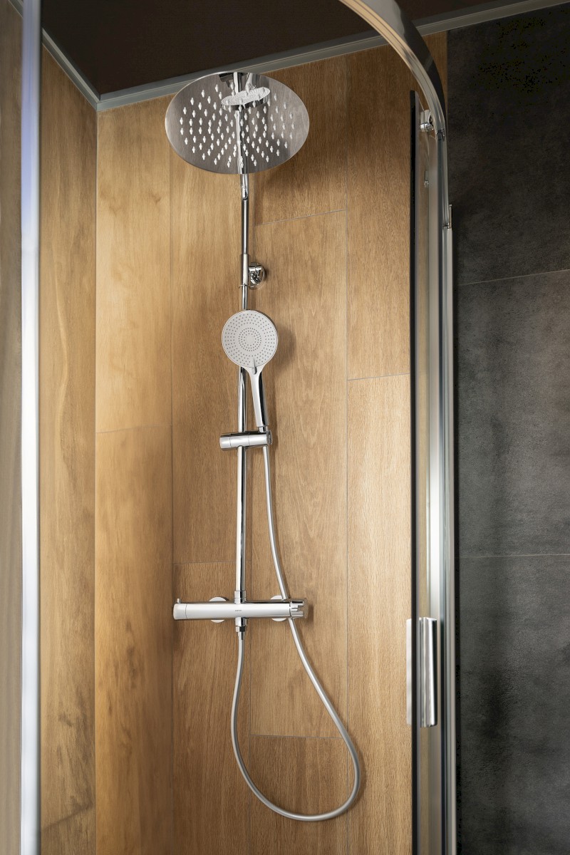 ICONIC sprchový sloup s pákovou baterií, chrom AF139