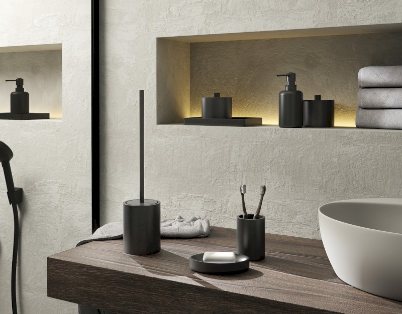 BRENDA mýdlenka na postavení, černá mat BR1114