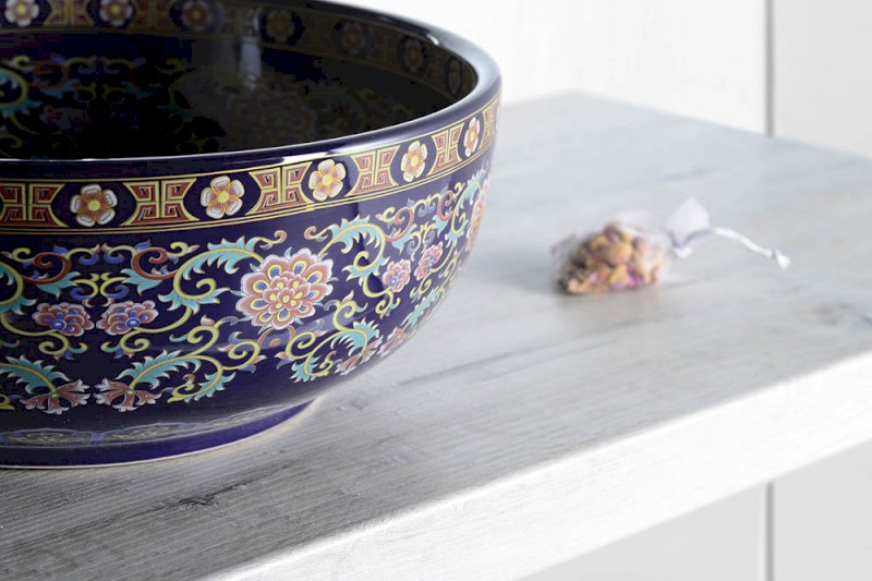 PRIORI keramické umyvadlo na desku, Ø 41 cm, fialová s ornamenty PI022