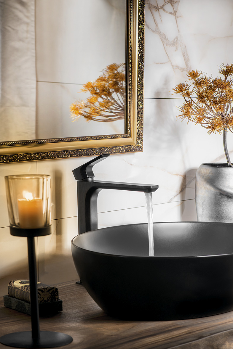 PURA keramické umyvadlo na desku 60x42cm, černá mat 884226