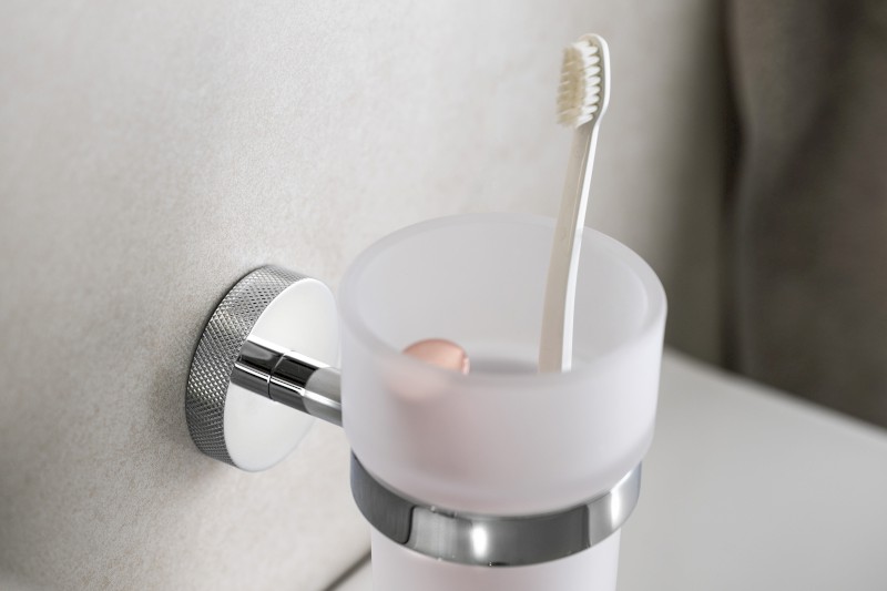 LARISSA sklenka, mléčné sklo, chrom WS004