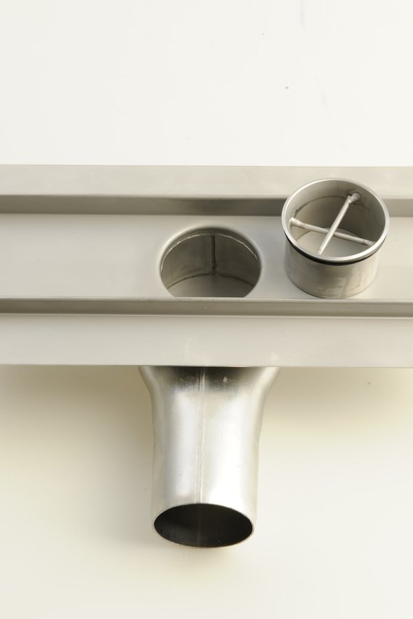 MANUS QUADRO nerezový podlahový žlab s roštem, L-650, DN50 GMQ32