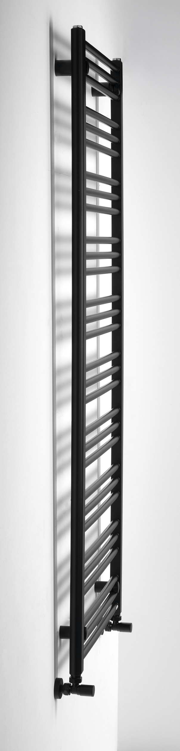 ALBRECHT otopné těleso 600x1570mm, černá mat 600.218.6