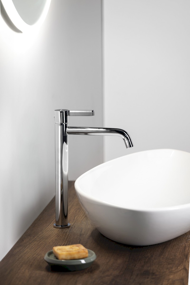 ICONIC stojánková umyvadlová baterie vysoká, chrom AF006