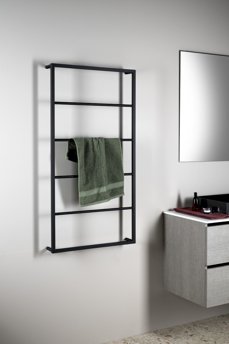 SKA nástěnný sušák ručníků 600x1150x100mm, černá mat SKA502