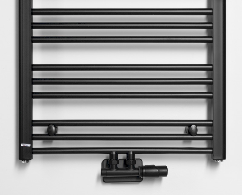 ALBRECHT otopné těleso 600x1250 mm, středové připojení, černá mat 600.117.6