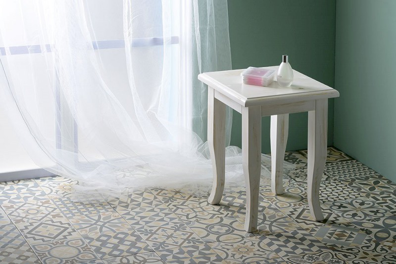 RETRO stolička 33x45x33cm, starobílá 1683