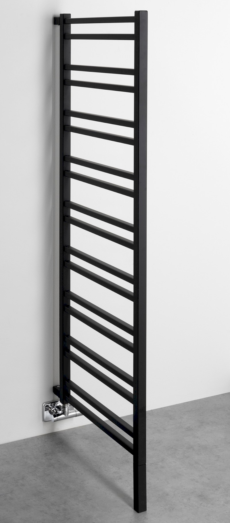 METRO SPACE otopné těleso 550x1430 mm, do prostoru, černá mat IR438B