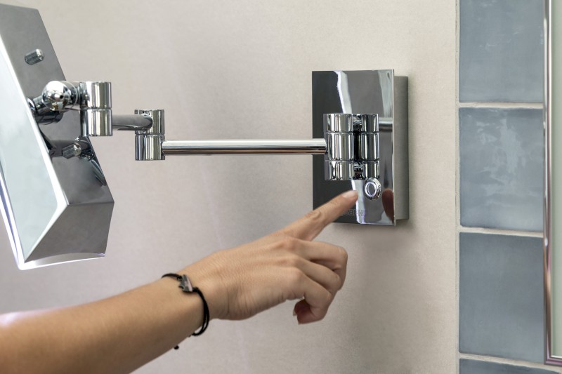 Kosmetické zrcátko závěsné LED, 160x240mm, chrom MW834