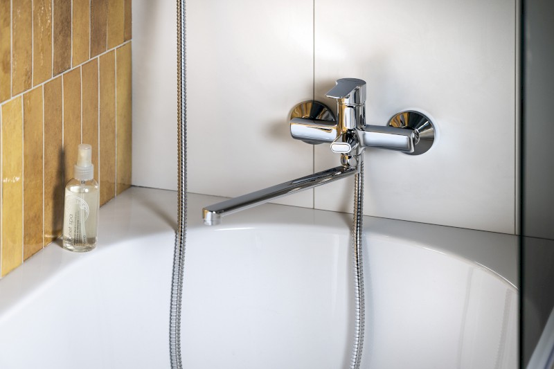 BARON nástěnná umyvadlová/vanová baterie, chrom 612.025.1