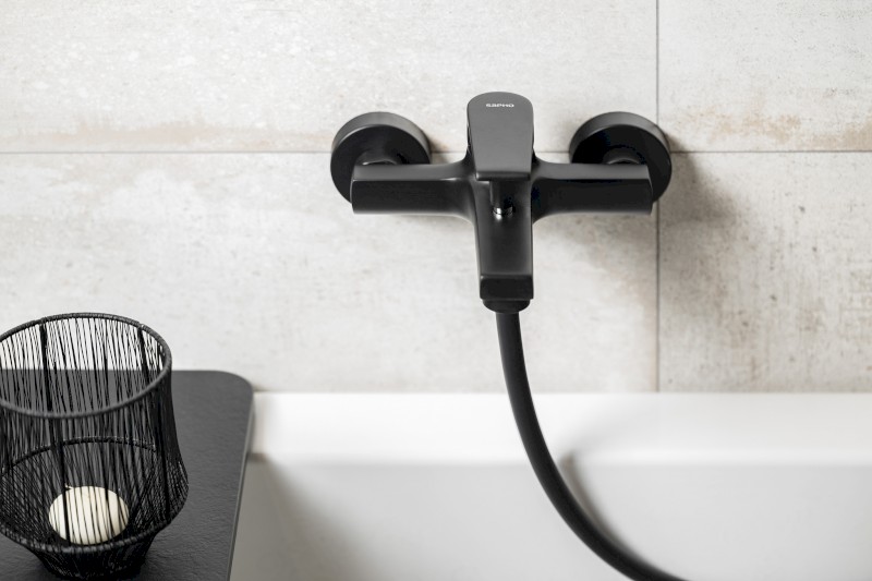 KAI nástěnná vanová baterie, černá mat KA10/15