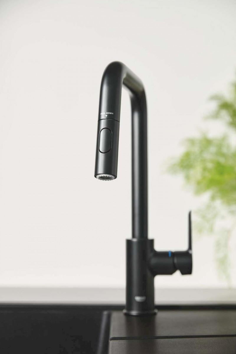 QuickFix Start Dřezová baterie s výsuvnou sprškou, matná černá GROHE 306312430