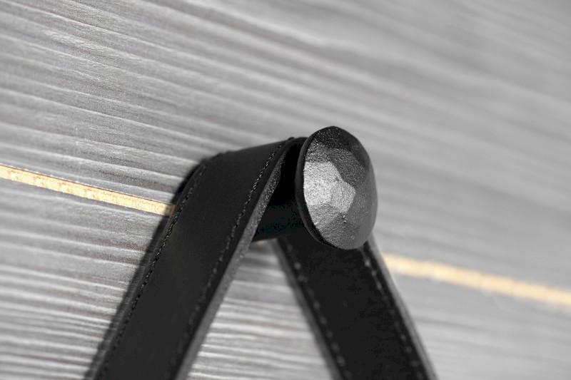 ORBITER kulaté zrcadlo s LED osvětlením ø 70cm, kožený pásek, černá mat ORL070