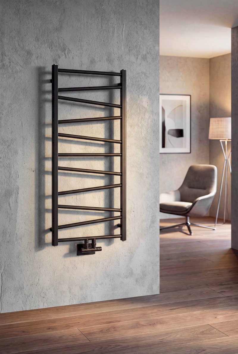 64294-an216-annalisa-otopne-teleso-500x1095mm-stredove-pripojeni-cerna-mat-int-c