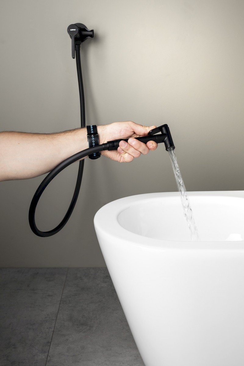 ICONIC podomítková bidetová baterie se Stop sprškou, kulatá, černá mat AF040B