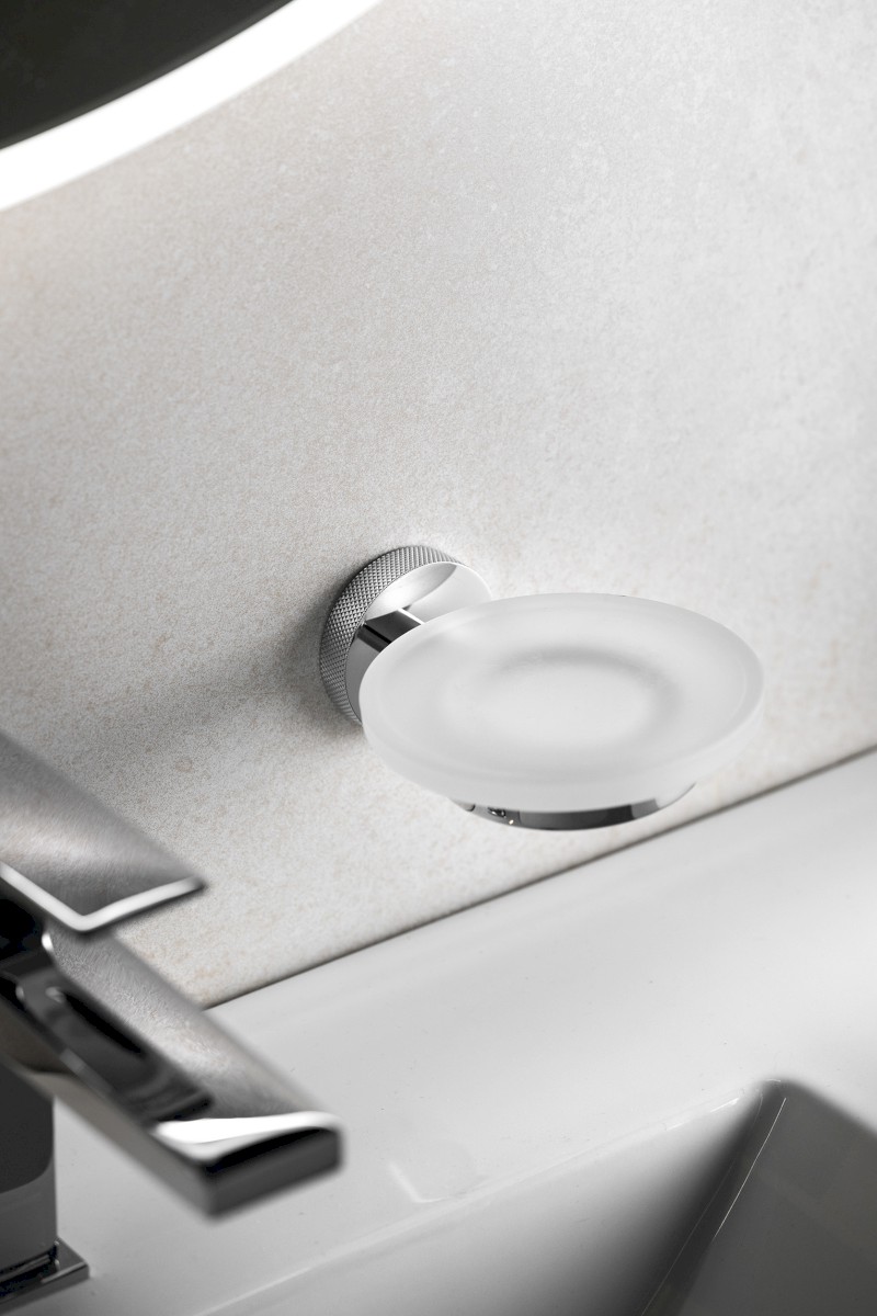 LARISSA mýdlenka, mléčné sklo, chrom WS002