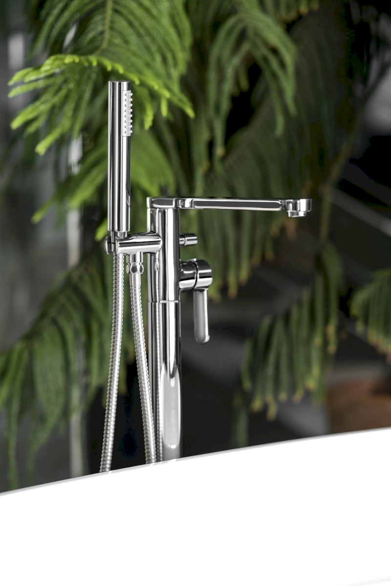 SEMA vanová baterie s připojením do podlahy, chrom ZU420