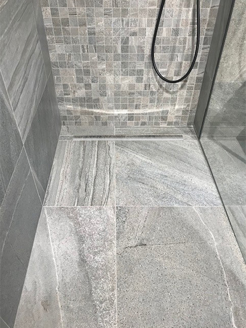 Spádová lišta, pravá, výška 12mm, délka 1000mm, nerez mat SPD12-P