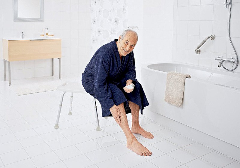 HANDICAP stolička, nastavitelná výška, bílá A00601101