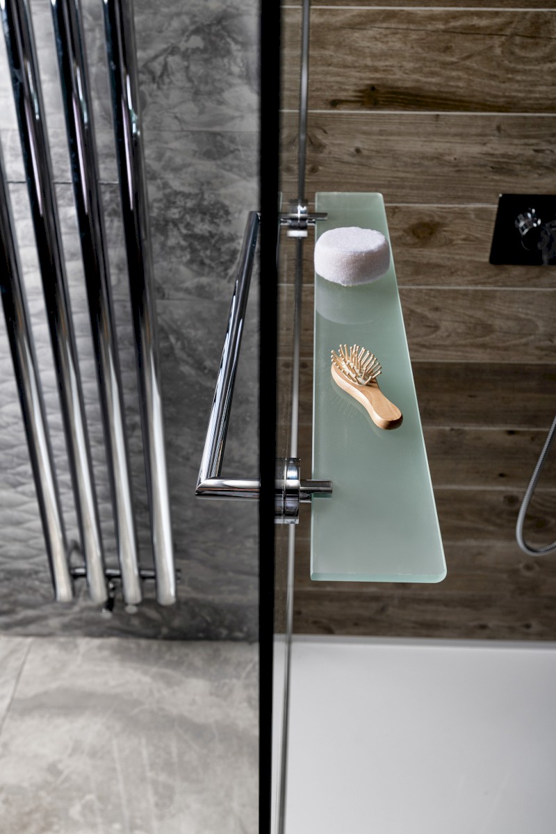 X-ROUND police s držákem osušky na skleněnou zástěnu, chrom XR458