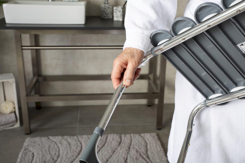 HANDICAP koupelnová stolička, výškově nastavitelná, černá A172110