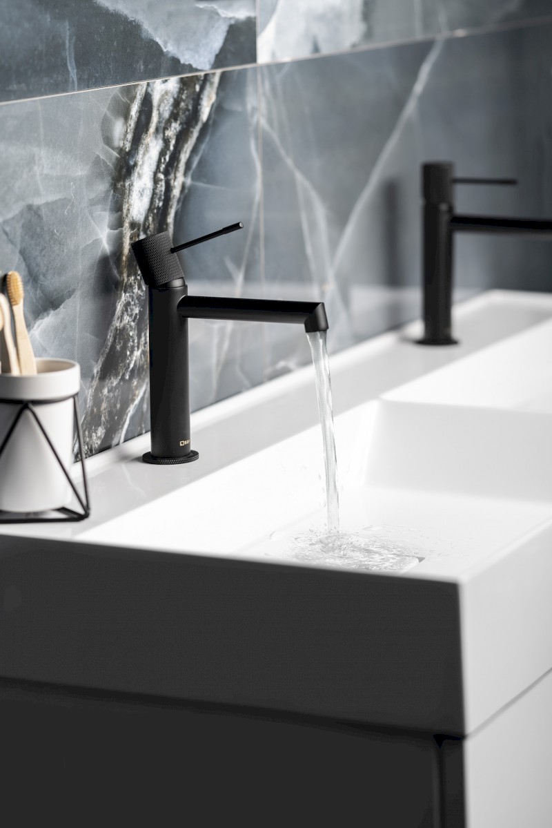 SOLARIS stojánková umyvadlová baterie, černá mat WD002B