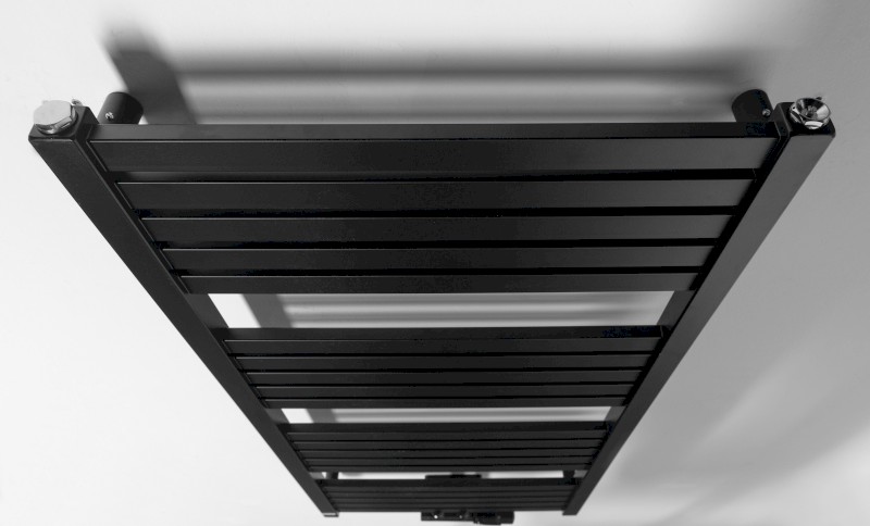 GRUNT otopné těleso rovné 500x1050mm, středové připojení, černá mat 600.121.6