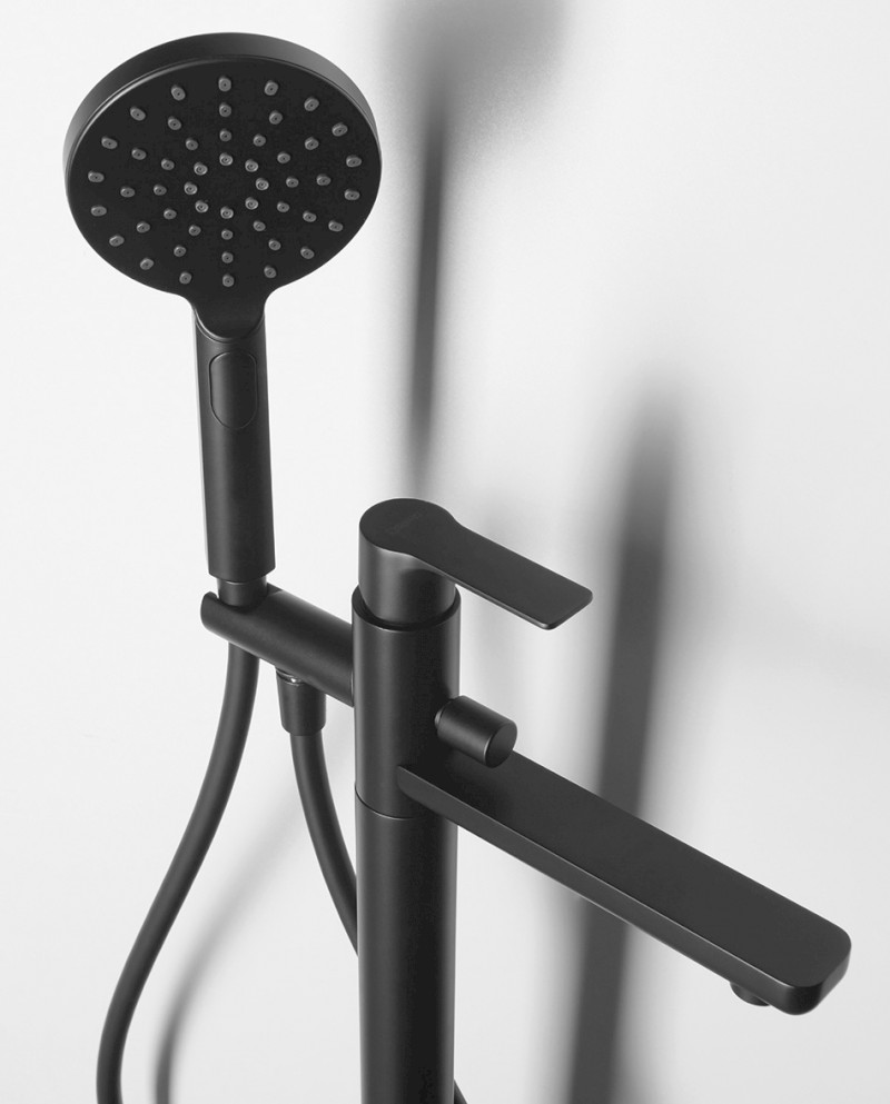 PAX vanová baterie s připojením do podlahy, černá mat XA21/15