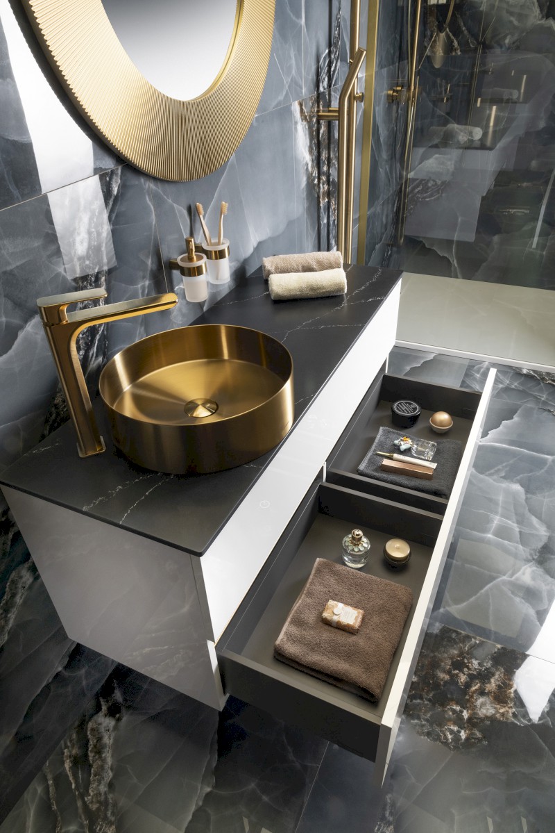 ODETTA umyvadlová skříňka 118x50x43,5cm, bílá lesk DT120-3030