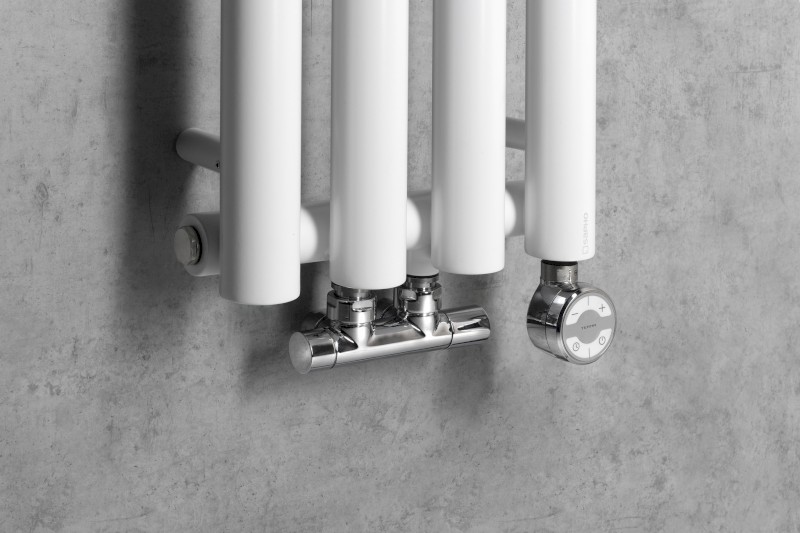 PILON otopné těleso 270x1800mm, se čtyřmi háčky pro ručník, bílá mat IZ121T