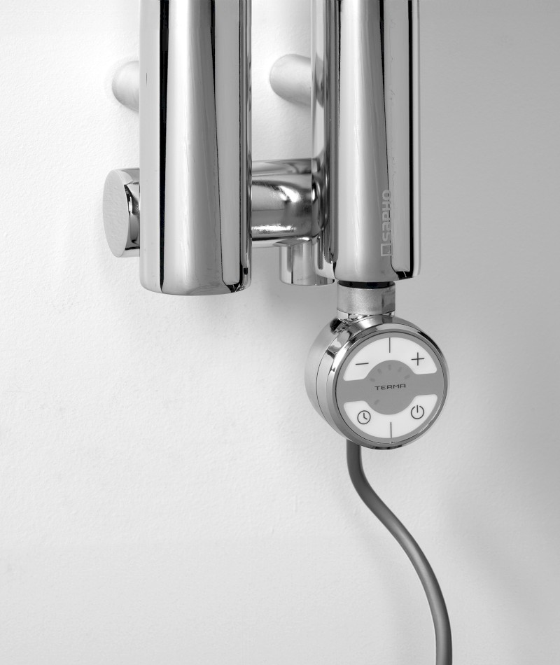 PILON otopné těleso 122x1800mm, se dvěma háčky pro ručník, chrom IZ123T