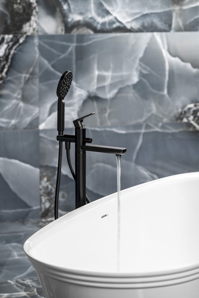 PAX vanová baterie s připojením do podlahy, černá mat XA21/15