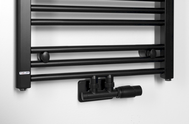 ALBRECHT otopné těleso 500x1250mm, středové připojení, černá mat 600.114.6