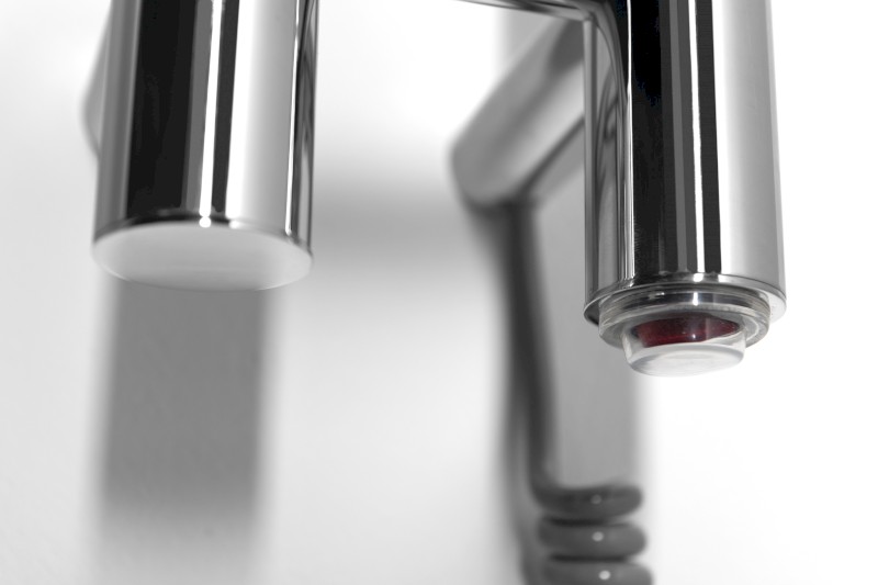 PAPINADO elektrický sušák ručníků 109x1200mm, 40W, chrom ER740