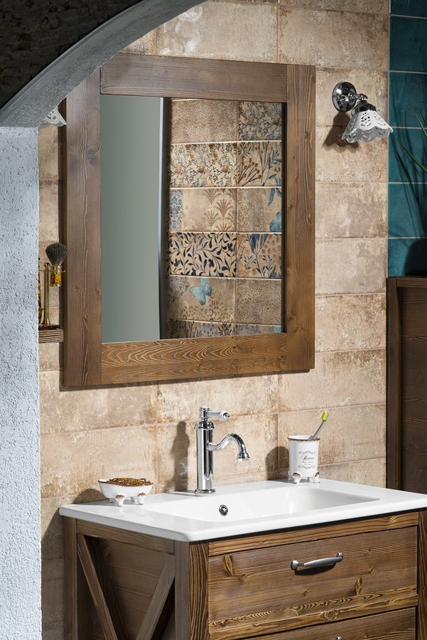 BRAND zrcadlo v dřevěném rámu 60x80cm, mořený smrk BA058S