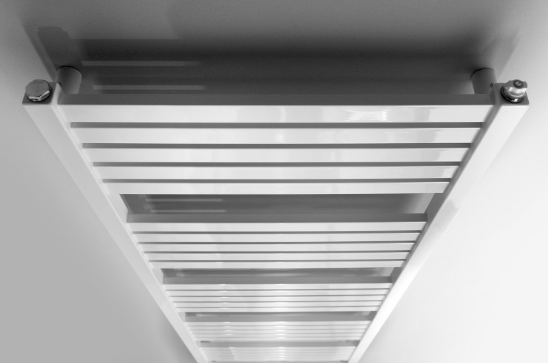 GRUNT otopné těleso rovné 500x1610 mm, středové připojení, bílá 600.123.4