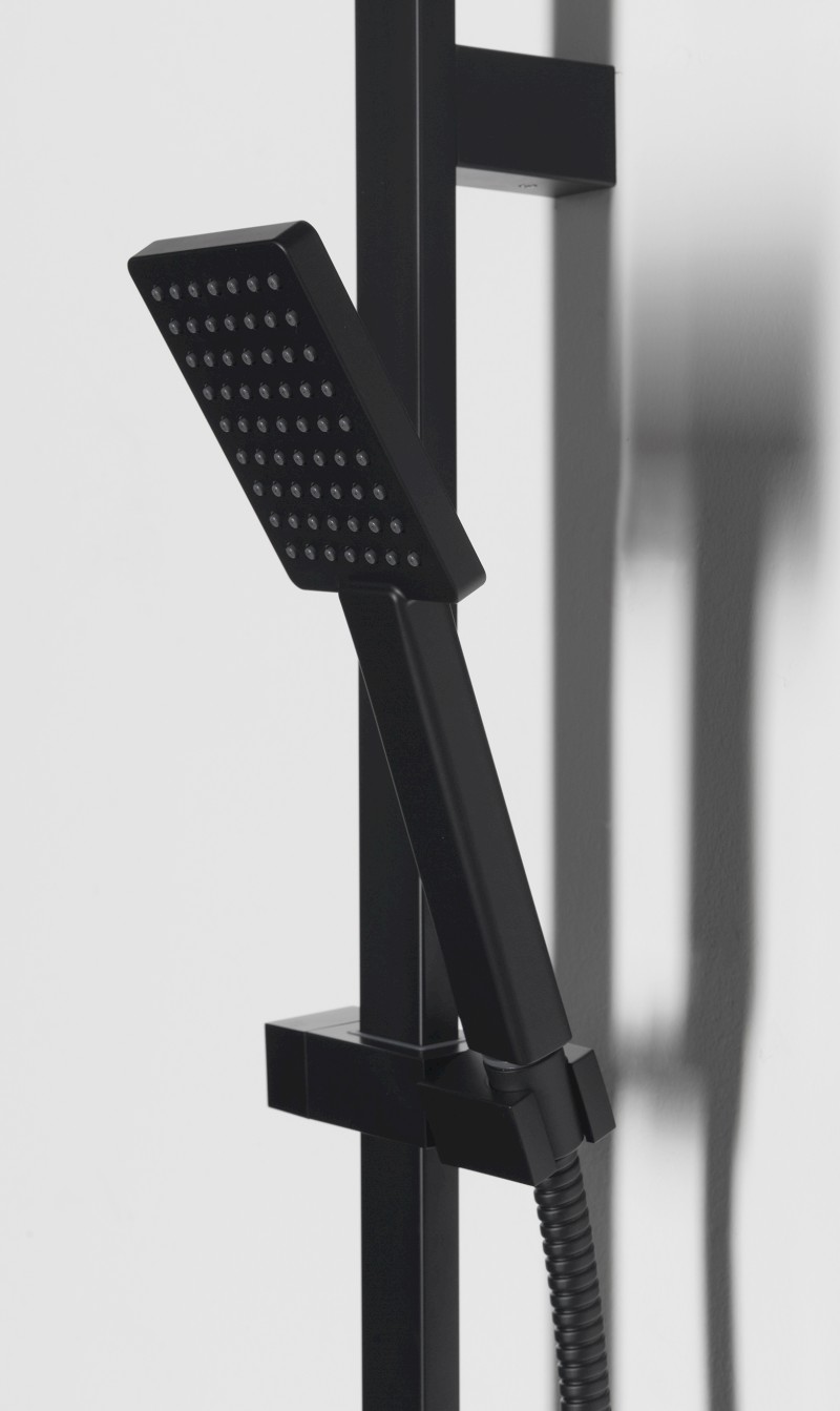 Sprchová souprava hranatá, posuvný držák 700mm, černá mat SC615