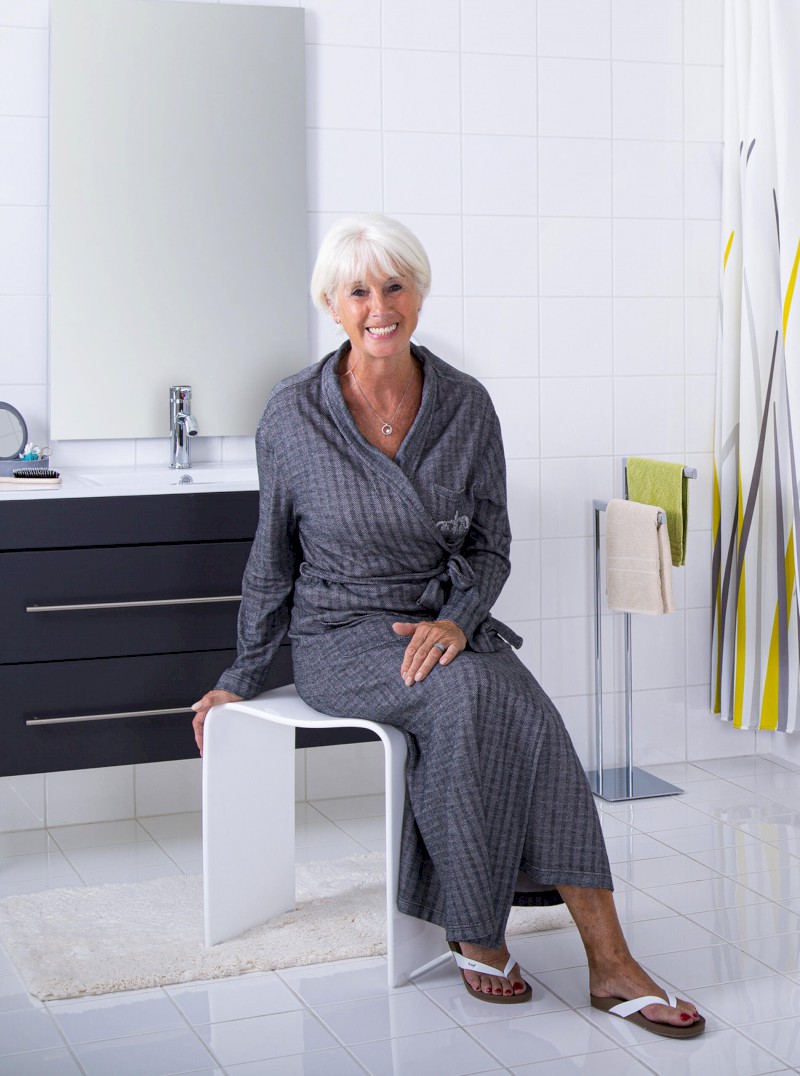 TRENDY koupelnová stolička 40x48x27,5cm, bílá mat A211101