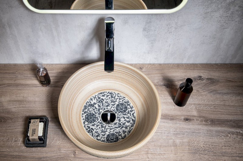 PRIORI keramické umyvadlo na desku, Ø 41 cm, béžová s modrým vzorem PI011