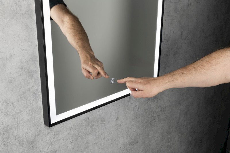 CORNA zrcadlo s LED osvětlením 60x80cm, dotykový senzor, stmívatelné, černá mat CN060