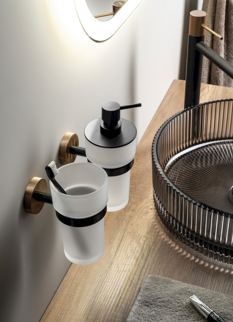 LARISSA dávkovač mýdla 250ml, mléčné sklo, černá/měď mat WS019BC