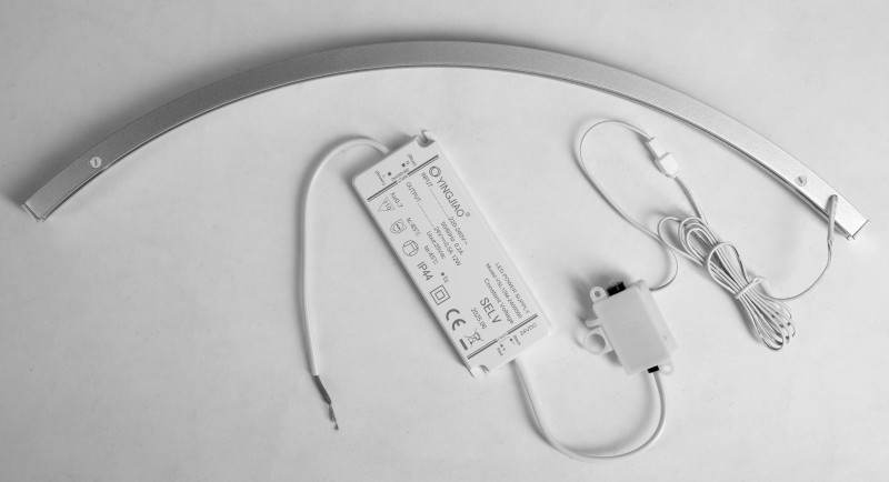 MOON LED svítidlo 6,5W, 230V, 431x12x22mm, R300mm, chrom SL-2211/60
